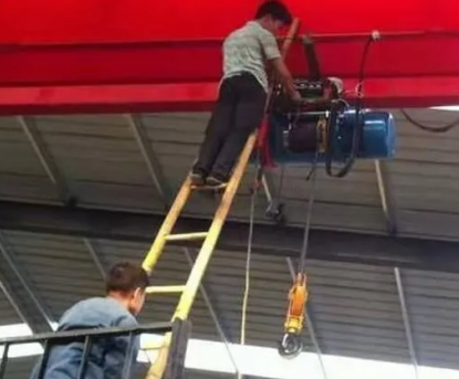 懸掛式電動(dòng)葫蘆是怎么掛上去的