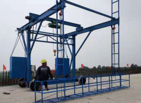 鋼絲繩電動葫蘆在防撞護欄模板臺車中的應用和優勢