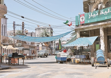 《萬里歸途》拍攝影棚內懸掛微型電動葫蘆的目的