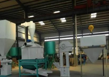 開辦小型飼料加工廠需要購(gòu)買哪種規(guī)格的小型電動(dòng)葫蘆