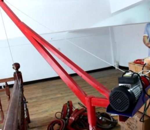 安裝在小吊機(jī)上的微型電動(dòng)葫蘆